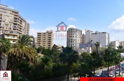 شقة - 3 غرف نوم - 3 حمامات للبيع في شارع البرت الاول - سموحة - حي شرق - الاسكندرية