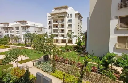 Apartment - 2 Bedrooms - 2 Bathrooms for sale in Hyde Park - New Cairo City - Cairo