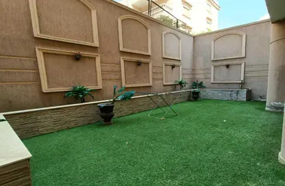Duplex - 5 Bedrooms - 4 Bathrooms for rent in Ganoob El Acadimia - New Cairo City - Cairo