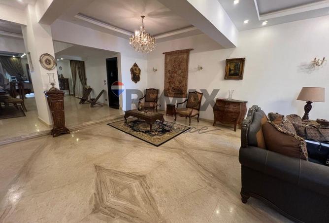 8073325 - Property Image 3