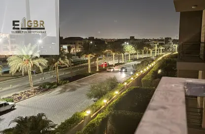 شقة - 2 غرف نوم - 2 حمامات للايجار في فيفث سكوير - التجمع الخامس - مدينة القاهرة الجديدة - القاهرة