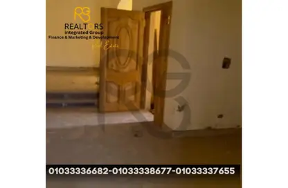 فيلا - 4 غرف نوم - 3 حمامات للبيع في فرست هايتس - محور 26 يوليو - مدينة 6 أكتوبر - الجيزة