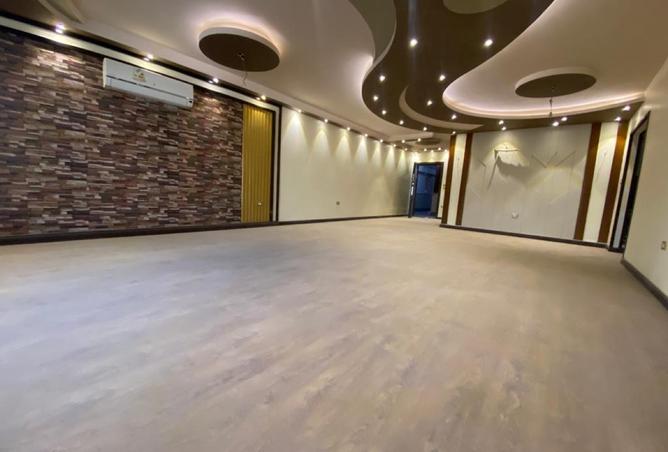 8116040 - Property Image 2
