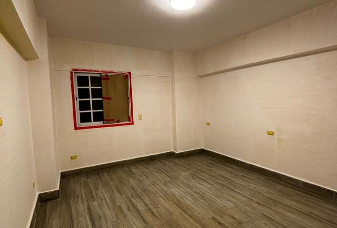 8484171 - Property Image 2