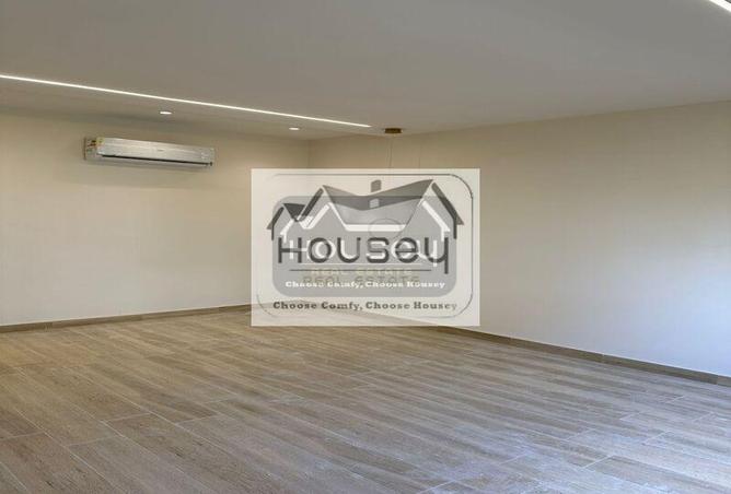 8093049 - Property Image 3