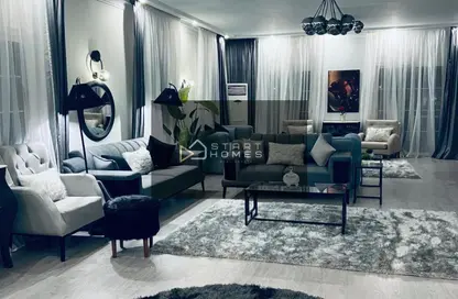 Villa - 4 Bedrooms - 5 Bathrooms for rent in Madinaty - Cairo