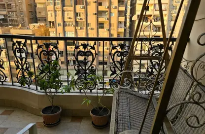 Apartment - 3 Bedrooms - 3 Bathrooms for sale in Abou Dawoud Al Zahery St. - 6th Zone - Nasr City - Cairo