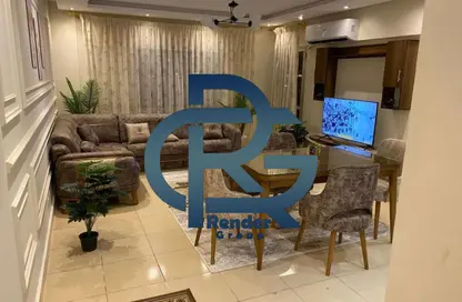 Apartment - 2 Bedrooms - 1 Bathroom for rent in El Rehab Extension - Al Rehab - New Cairo City - Cairo