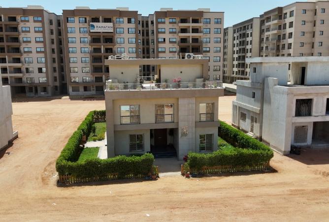 8049975 - Property Image 2