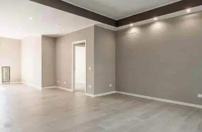 Apartment - 3 Bedrooms - 2 Bathrooms for sale in El Patio 7 - 5th Settlement Compounds - The 5th Settlement - New Cairo City - Cairo