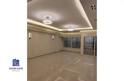 Apartment - 3 Bedrooms - 2 Bathrooms for rent in 7th District - Sheikh Zayed City - Giza