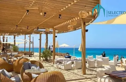 منزل مزدوج - 3 غرف نوم - 3 حمامات للبيع في سيشور - راس الحكمة - الساحل الشمالي