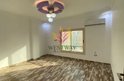 Apartment - 3 Bedrooms - 2 Bathrooms for rent in 16th District - Sheikh Zayed City - Giza