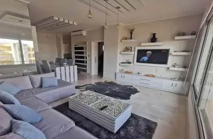 Apartment - 1 Bedroom - 1 Bathroom for rent in Palm Hills Village Gate - South Investors Area - New Cairo City - Cairo