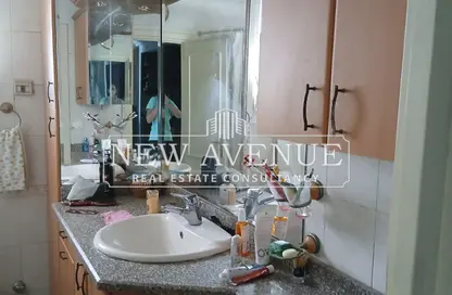 Apartment - 3 Bedrooms - 1 Bathroom for sale in Al Rehab - New Cairo City - Cairo