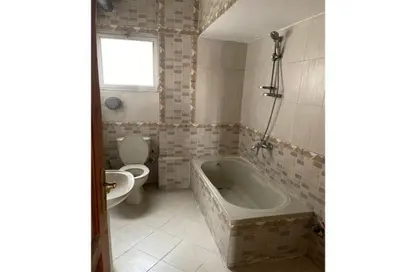 Apartment - 3 Bedrooms - 1 Bathroom for sale in 8th Zone - Nasr City - Cairo