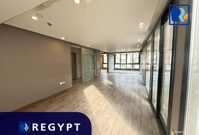 8389101 - Property Image 2