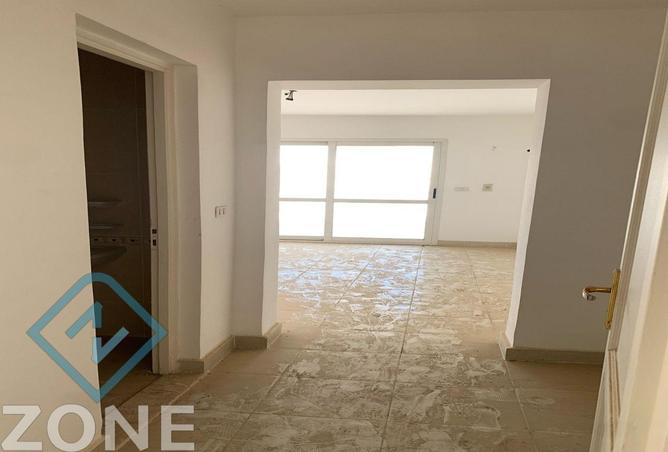 8478933 - Property Image 2