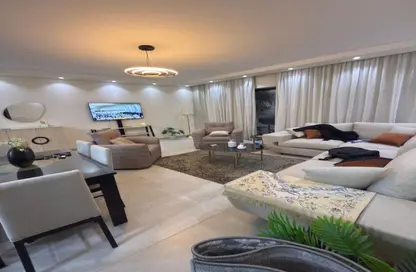 Apartment - 2 Bedrooms - 2 Bathrooms for sale in Lake View Residence - 5th Settlement Compounds - The 5th Settlement - New Cairo City - Cairo