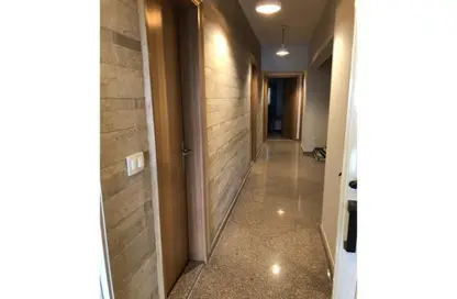 Apartment - 3 Bedrooms - 3 Bathrooms for rent in Nile Corniche St. - Garden City - Cairo