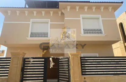 Villa - 5 Bedrooms - 3 Bathrooms for sale in Rayhan Villas - Ext North Inves Area - New Cairo City - Cairo