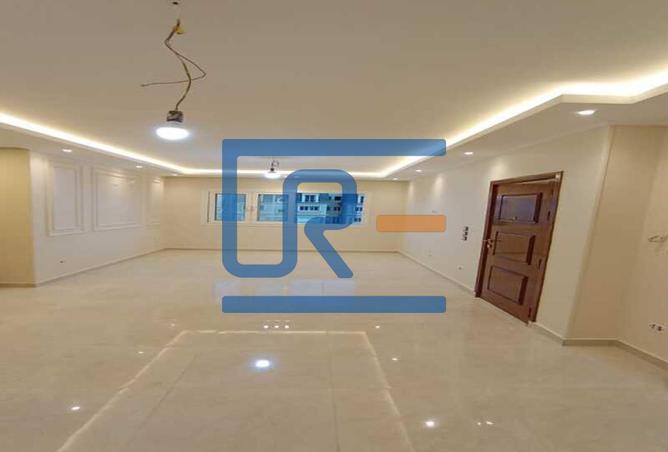 8243508 - Property Image 2