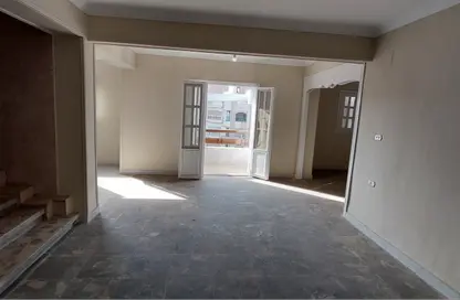 Apartment - 4 Bedrooms - 4 Bathrooms for rent in Al Nady St. - Maadi - Hay El Maadi - Cairo