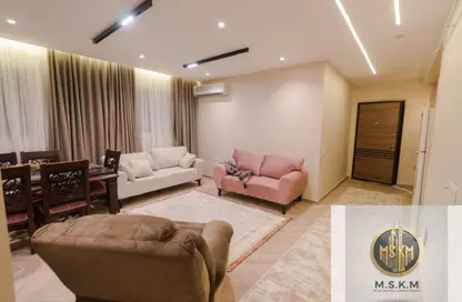 شقة - 2 غرف نوم - 1 حمام للايجار في شارع عمر بن عبد العزيز - الحي الاول - التجمع الخامس - مدينة القاهرة الجديدة - القاهرة