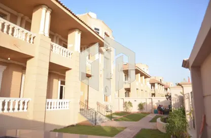 Villa - 5 Bedrooms - 6 Bathrooms for rent in Maxim - The 1st Settlement - New Cairo City - Cairo