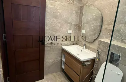 Apartment - 3 Bedrooms - 4 Bathrooms for rent in The Courtyards - Sheikh Zayed Compounds - Sheikh Zayed City - Giza