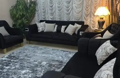 Apartment - 3 Bedrooms - 2 Bathrooms for rent in Heliopolis Square - El Nozha - Cairo
