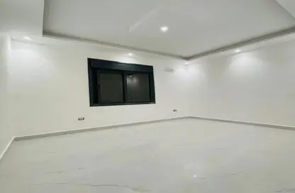 Apartment - 3 Bedrooms - 2 Bathrooms for sale in Hadayek Al Mohandessin - 4th District - Sheikh Zayed City - Giza