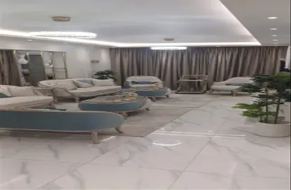 Apartment - 2 Bedrooms - 4 Bathrooms for rent in Maadi - Hay El Maadi - Cairo