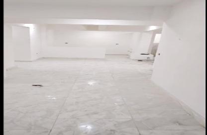 محل تجاري - استوديو - 4 حمامات للبيع في شارع السودان - المهندسين - الجيزة