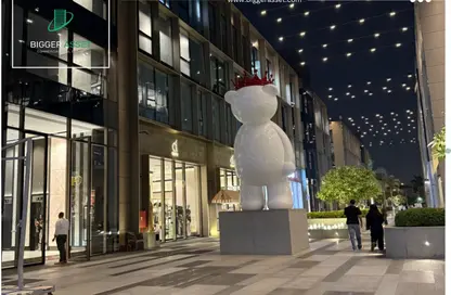 محل تجاري - استوديو - 2 حمامات للايجار في 5 اي لواترواي - الطريق الدائري - التجمع الخامس - مدينة القاهرة الجديدة - القاهرة