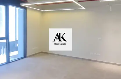 Office Space - Studio - 2 Bathrooms for rent in Hyde Park Business District Mall - South Teseen St. - The 5th Settlement - New Cairo City - Cairo