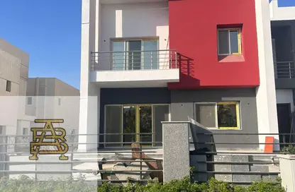 Townhouse - 3 Bedrooms - 3 Bathrooms for sale in Madinaty - Cairo