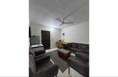 Apartment - 3 Bedrooms - 1 Bathroom for rent in Tabarak - Zahraa El Maadi - Hay El Maadi - Cairo
