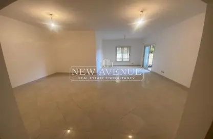 Apartment - 3 Bedrooms - 3 Bathrooms for sale in Mena Residence - South Investors Area - New Cairo City - Cairo