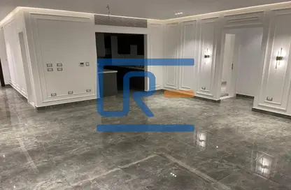 Apartment - 2 Bedrooms - 2 Bathrooms for sale in Lake View Residence - 5th Settlement Compounds - The 5th Settlement - New Cairo City - Cairo