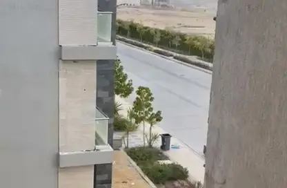 Apartment - 3 Bedrooms - 2 Bathrooms for sale in Galleria Moon Valley - South Investors Area - New Cairo City - Cairo Apartment - 3 Bedrooms - 2 Bathrooms for sale in Galleria Moon Valley - South Investors Area - New Cairo City - Cairo