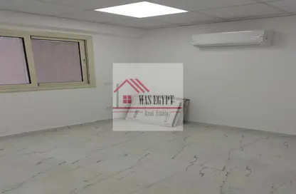 مساحات مكتبية - استوديو - 2 حمامات للايجار في شارع شهاب - المهندسين - الجيزة