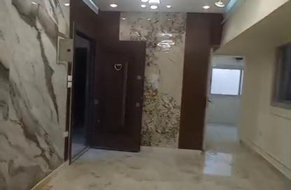 شقة - 2 غرف نوم - 2 حمامات للبيع في شارع المساحه - الدقي - الجيزة