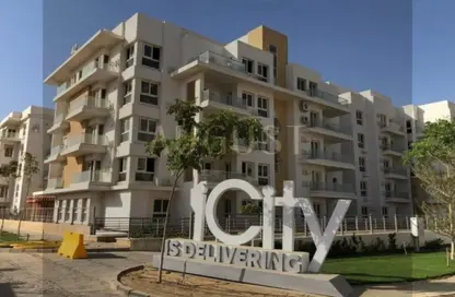Apartment - 2 Bedrooms - 2 Bathrooms for sale in Mountain View iCity - 5th Settlement Compounds - The 5th Settlement - New Cairo City - Cairo