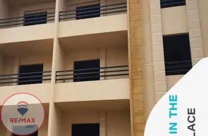 Apartment - 3 Bedrooms - 2 Bathrooms for sale in Bait Alwatan - The 5th Settlement - New Cairo City - Cairo