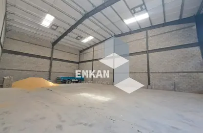 Warehouse - Studio - 2 Bathrooms for rent in Industrial Zone St   Al Central Road - Industrial Area - 6 October City - Giza