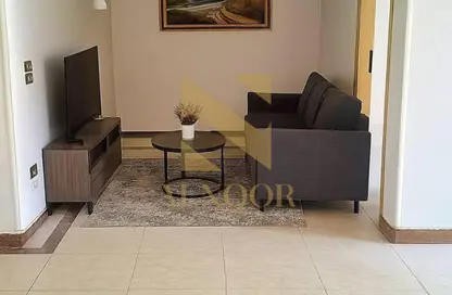 Apartment - 3 Bedrooms - 1 Bathroom for rent in Doctor Mohammed Mogahed St. - 2nd District - 6 October City - Giza