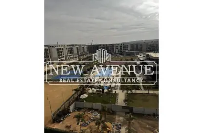 Apartment - 2 Bedrooms - 3 Bathrooms for sale in Moon Residences - Fifth Square - The 5th Settlement - New Cairo City - Cairo