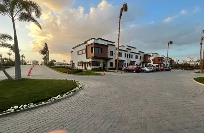 Twin House - 5 Bedrooms - 4 Bathrooms for sale in Azzar - 5th Settlement Compounds - The 5th Settlement - New Cairo City - Cairo