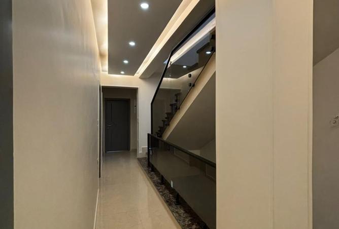 8382037 - Property Image 3